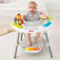 SKIP HOP Explore & More AKTIVITEETTIKESKUS