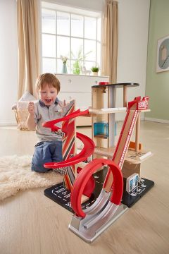 HAPE Temppuparkkihalli