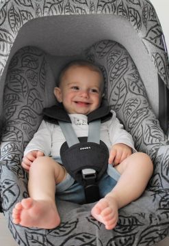 II-LAATU PAKKAUS! DOOKY Universal Pads Turvavyöpehmusteet, BLACK