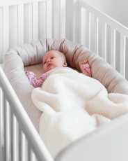 *BABY DAN Vauvapesä