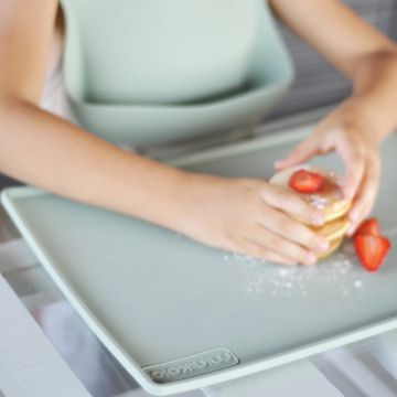 MINIKOIOI Mat SILIKONINEN ALUSTA RUOKAILUUN JA LEIVONTAAN